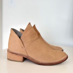 Eileen Fisher "Even" Tan Tumbled Nubuck D'Orsay Ankle Booties 7